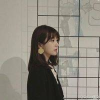 气质女生qq头像2017最新版 你听碎了所有人间喜剧_QQ头像插图11