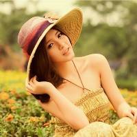 唯美好看的田园气质女生qq头像_一顾倾人城_QQ头像插图