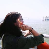 知性成熟的好看的小女生qq头像_分手时我给你的自由式_QQ头像插图5