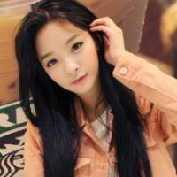 知性成熟的好看的小女生qq头像_分手时我给你的自由式_QQ头像插图17