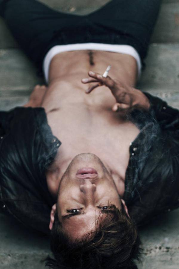 手机壁纸情侣版欧美性感风 手机壁纸情侣图片全屏一人一张_QQ皮肤插图3